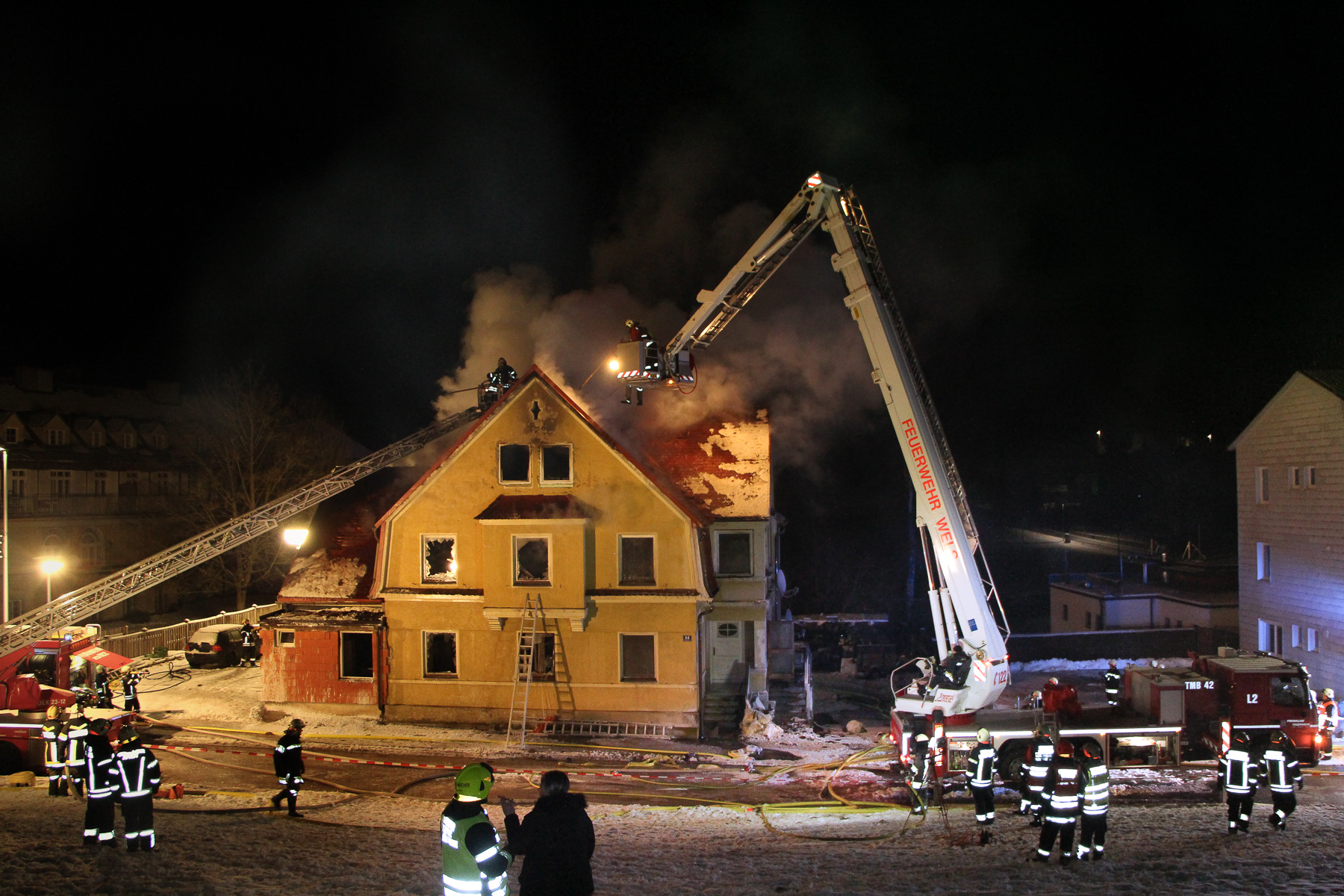 Bäder 2016 brandeinsatz in bad schallerbach bei einem wohnhausbrand Bäder 2016 brandeinsatz in bad schallerbach bei einem wohnhausbrand